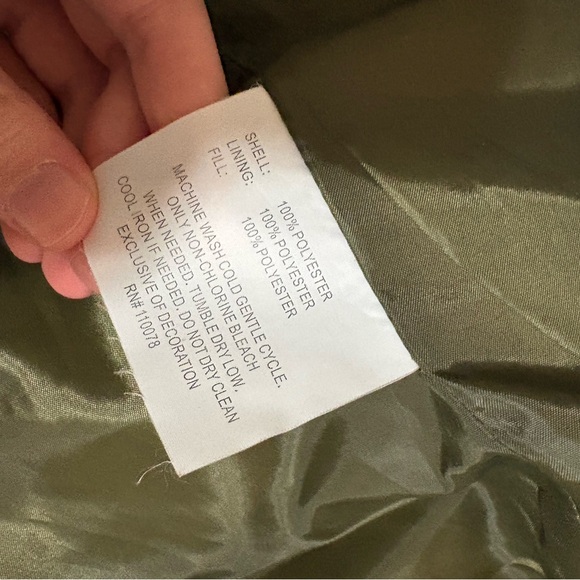 Men's U.S. Polo Assn. Puffer Vest - Picture 5 of 5